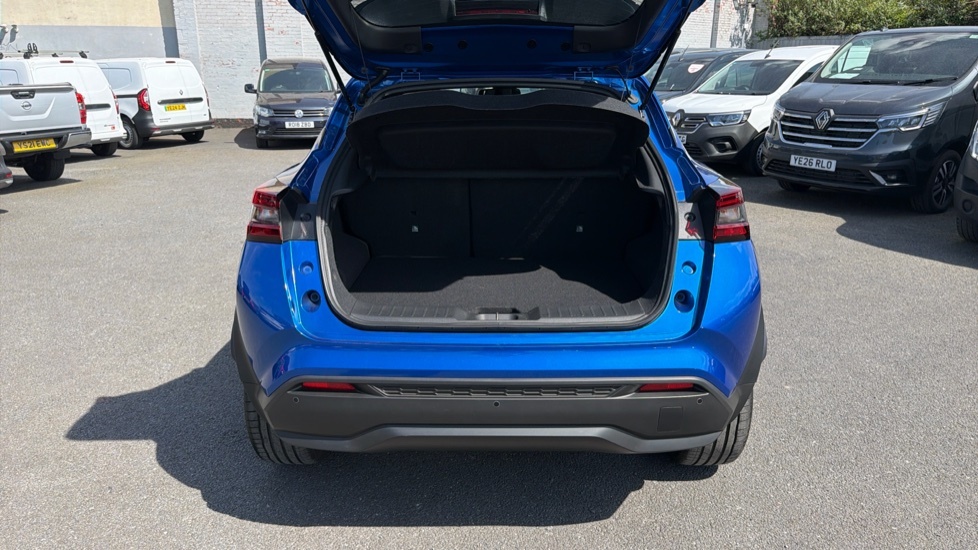 Nissan Juke Tekna Blue #4