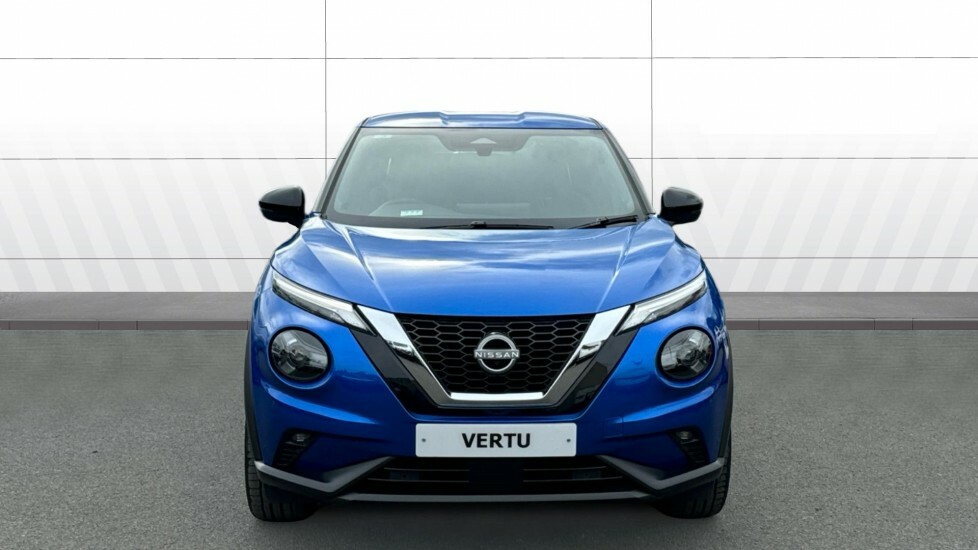 Nissan Juke Tekna Blue #3