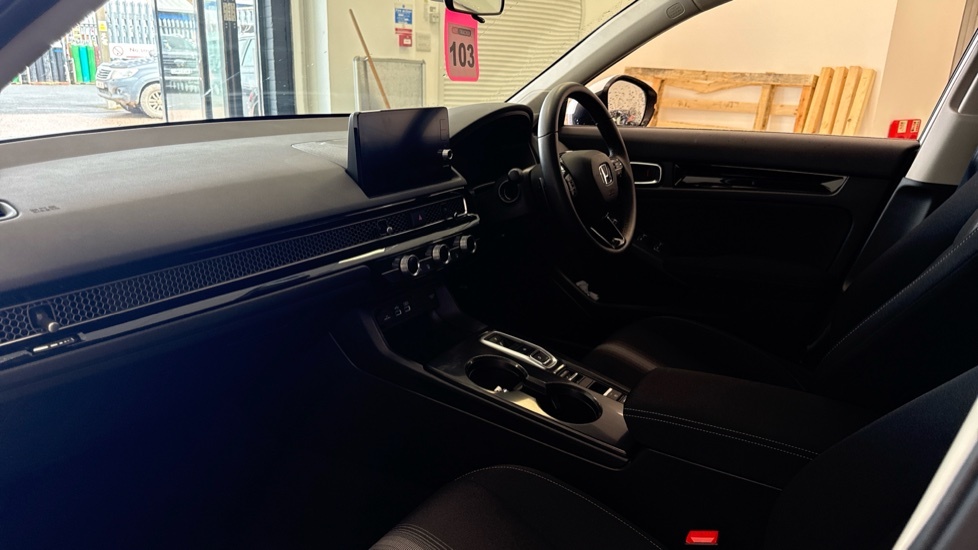 Honda Civic Elegance White #2