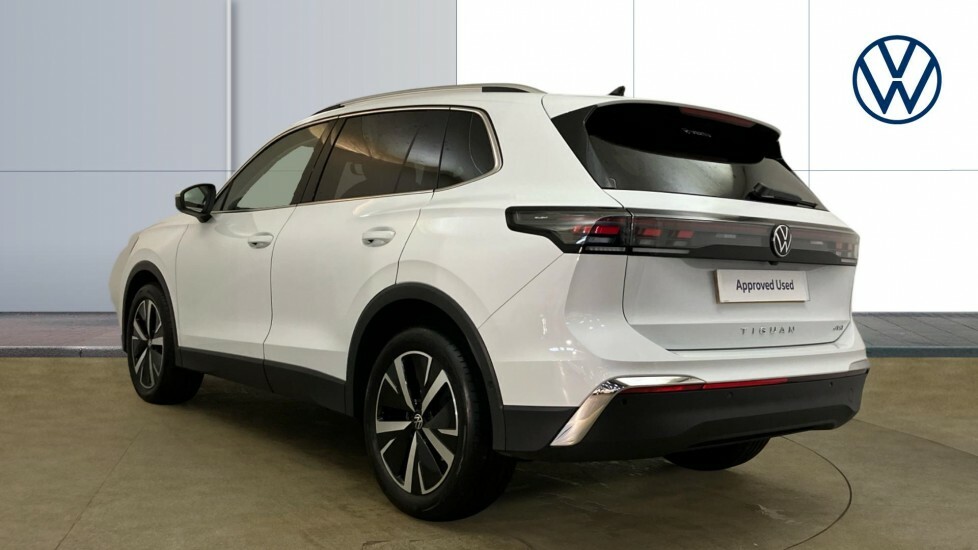 Volkswagen Tiguan Elegance VO75NNL White #3