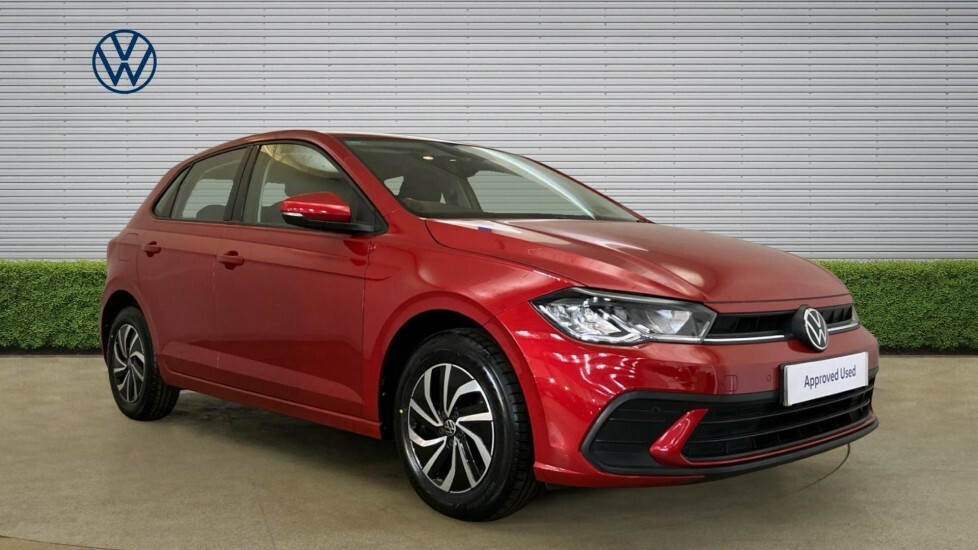 Volkswagen Polo Life Red