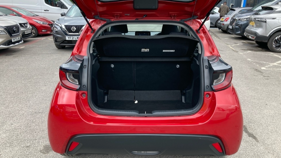 Toyota Yaris Icon LC22LPE Red #4