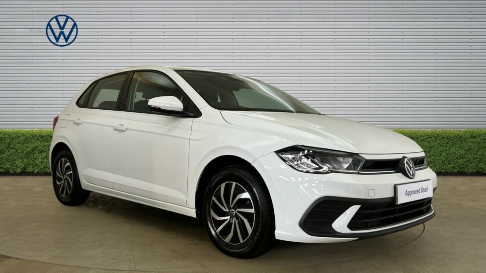 Volkswagen Polo Life White