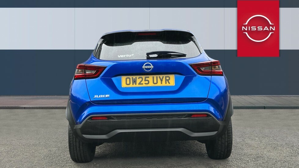 Nissan Juke Tekna Blue #6