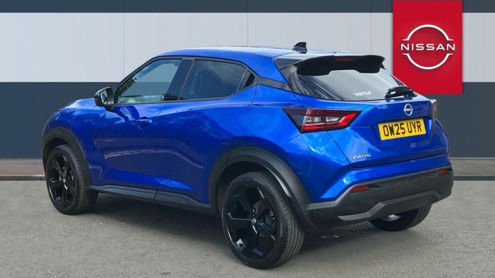 Nissan Juke Tekna Blue #2