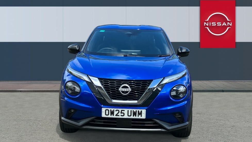 Nissan Juke Tekna Blue #3