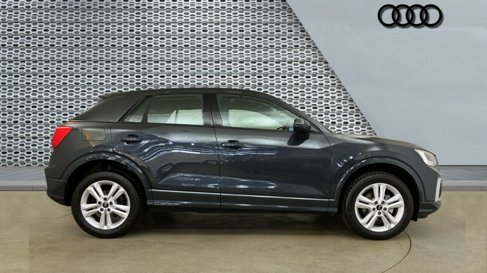Audi Q2 Sport CJ25BJY Grey #4