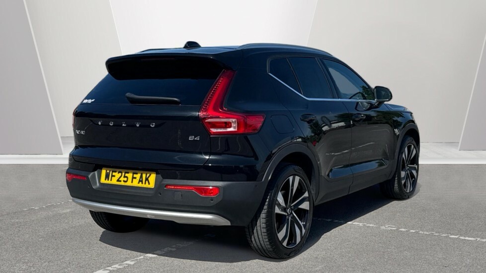 Volvo XC40 Ultra Black #2