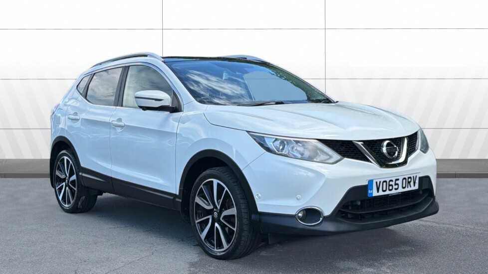 Nissan Qashqai Tekna White