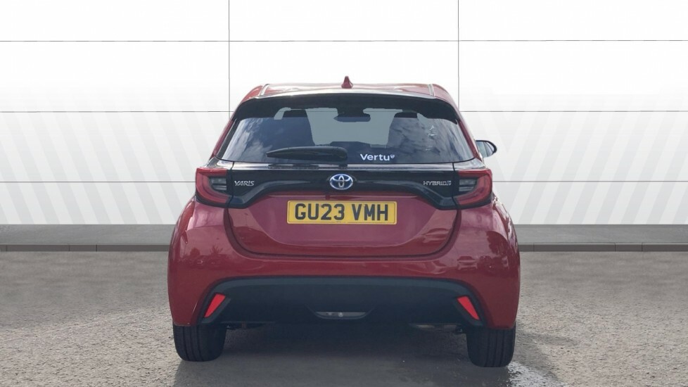 Toyota Yaris Design Red #6
