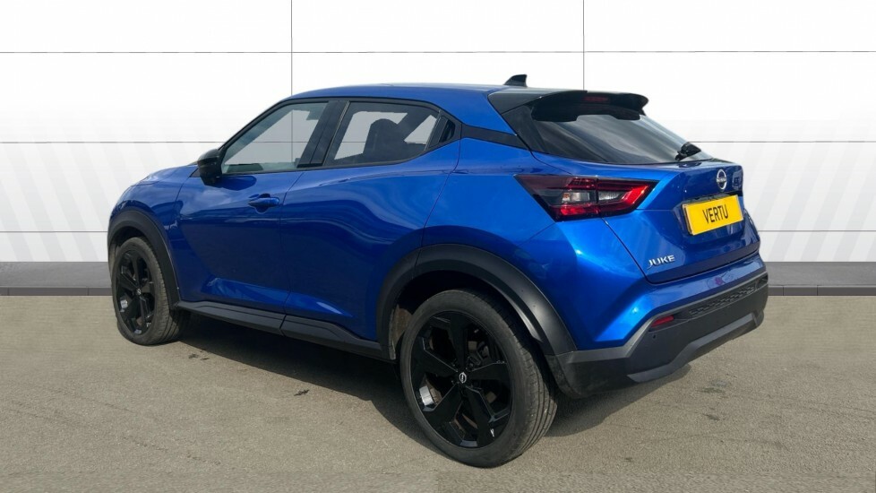 Nissan Juke Tekna Blue #2
