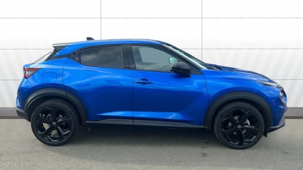 Nissan Juke Tekna Blue #5