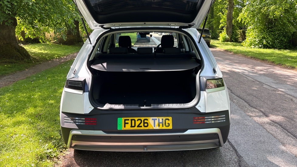 Hyundai Ioniq 5 Advance FD26THG White #4