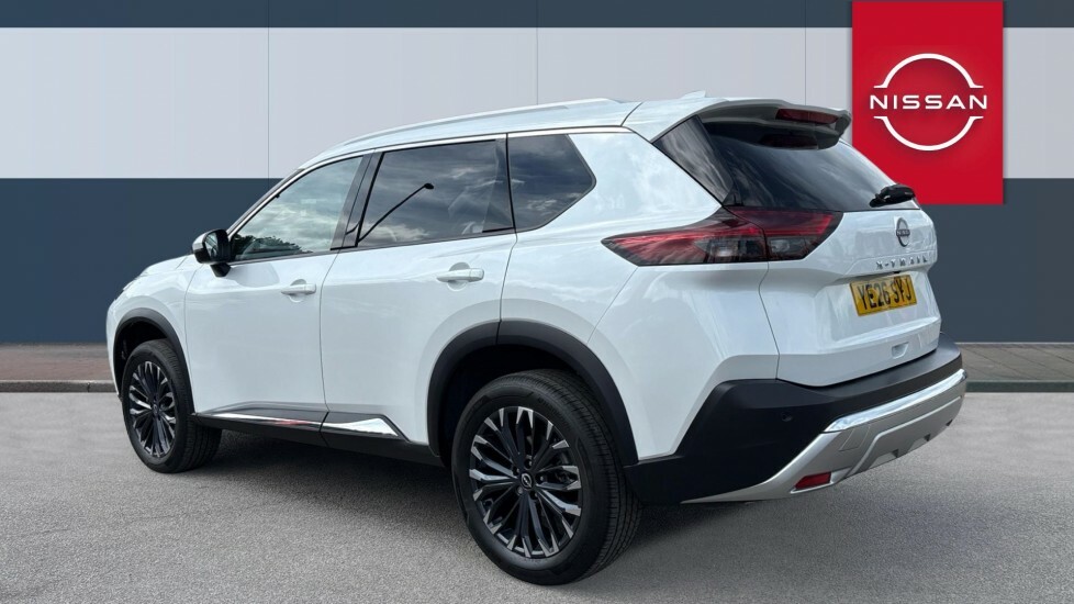 Nissan X-Trail Tekna White #2