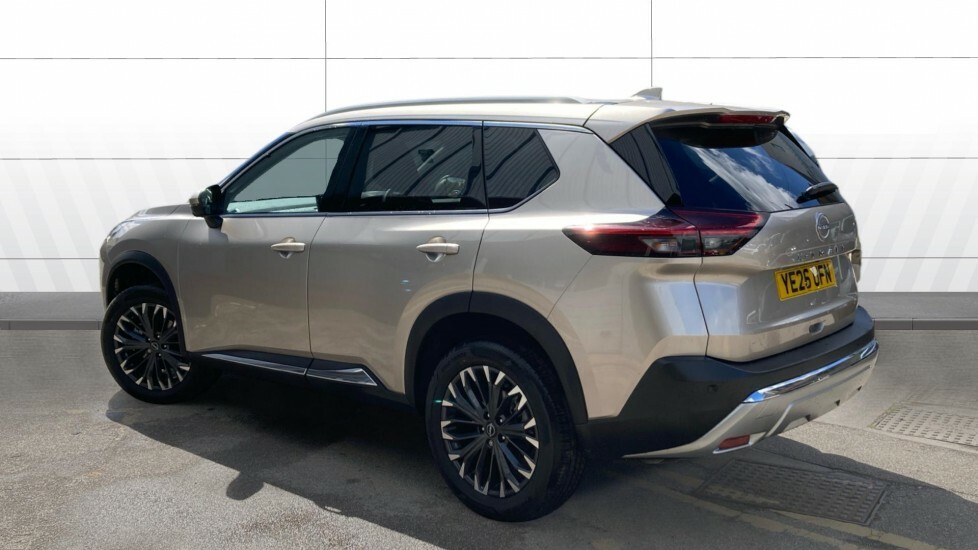 Nissan X-Trail Tekna Silver #2