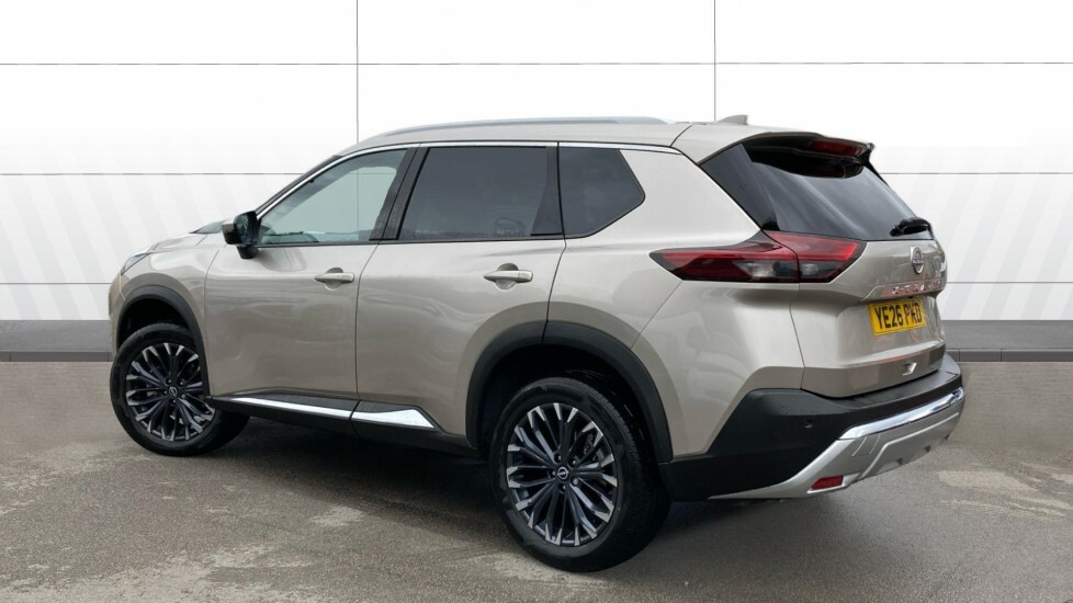 Nissan X-Trail Tekna Silver #2