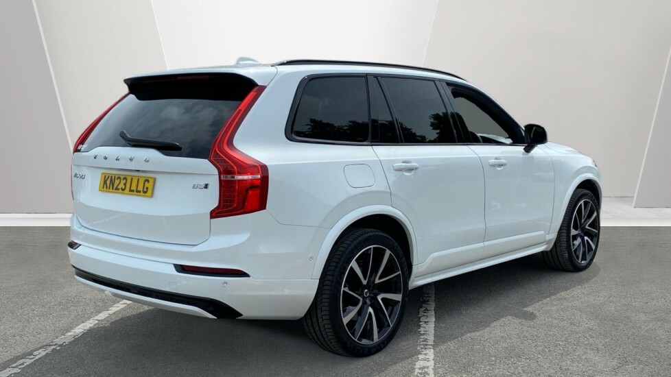 Volvo XC90 Plus White #2