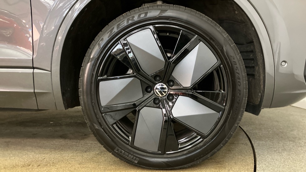 Volkswagen Touareg Black Edition FP75UXK Grey #5