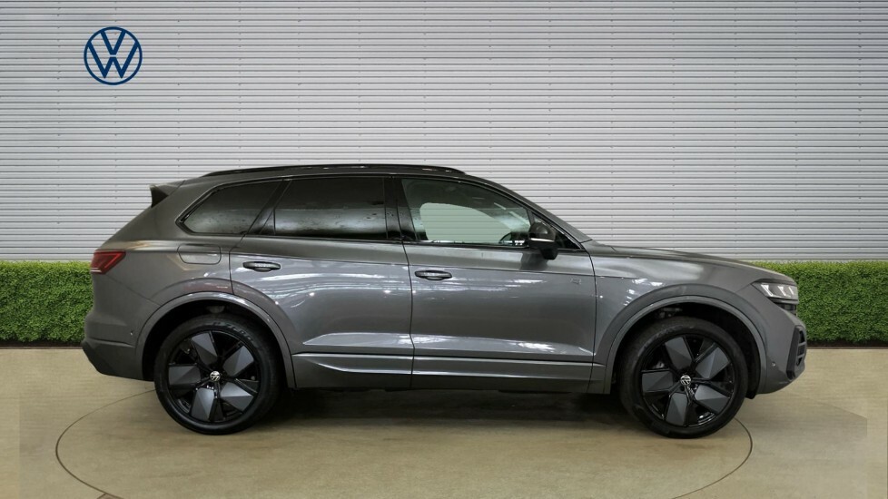 Volkswagen Touareg Black Edition FP75UXK Grey #4