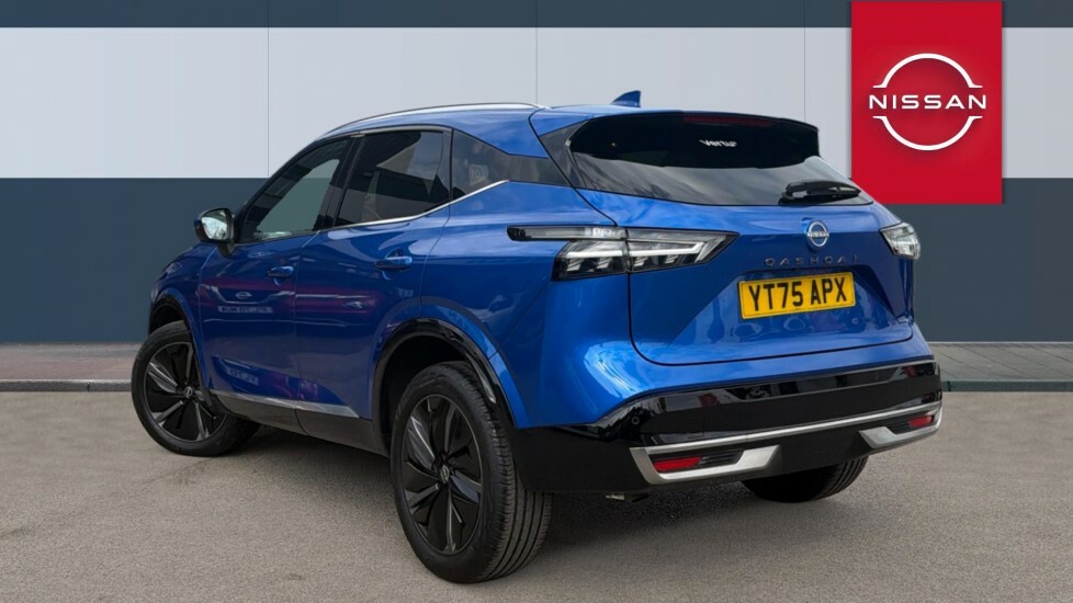 Nissan Qashqai Tekna Blue #2