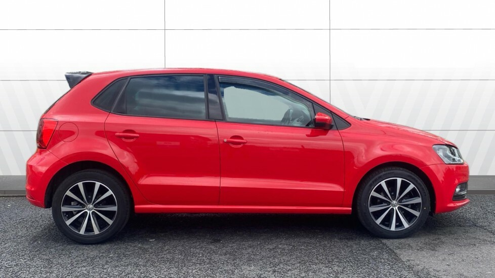 Volkswagen Polo Match Red #5