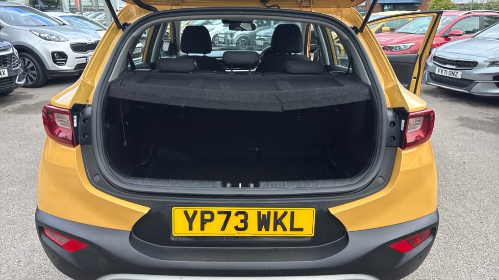 Kia Stonic 2 YP73WKL Yellow #4