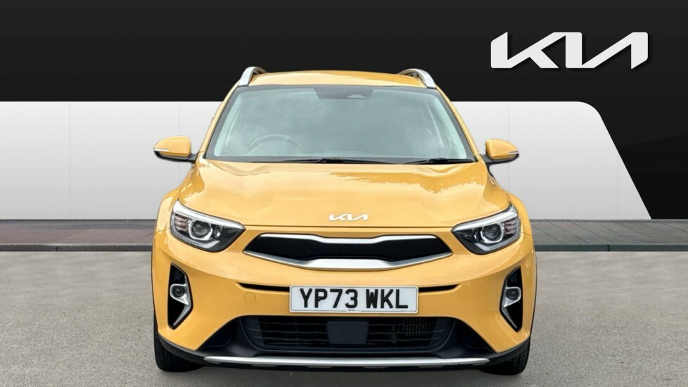 Kia Stonic 2 YP73WKL Yellow #3