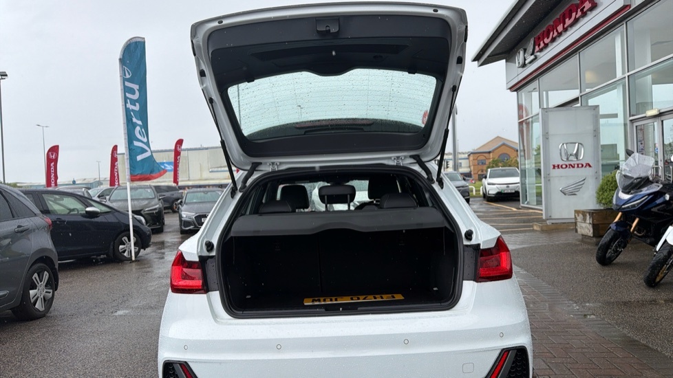 Audi A1 S Line FH70JUW White #4