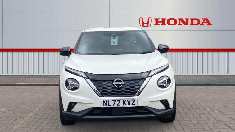 Nissan Juke Tekna White #6