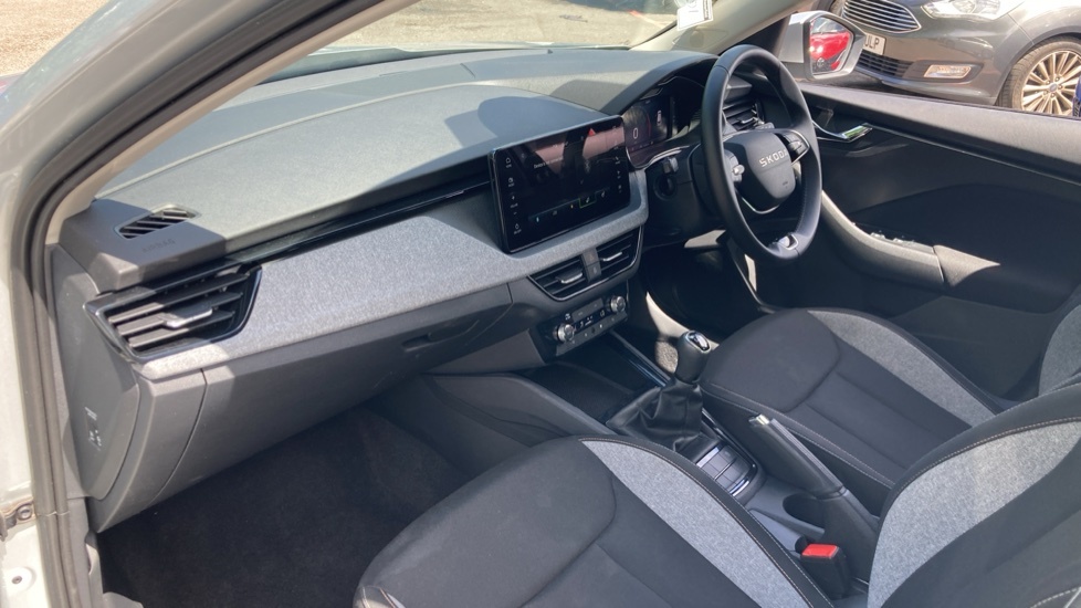 Skoda Kamiq Se Edition GL25VKH Silver #2