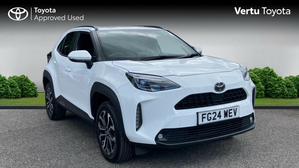 Toyota Yaris Cross Design White