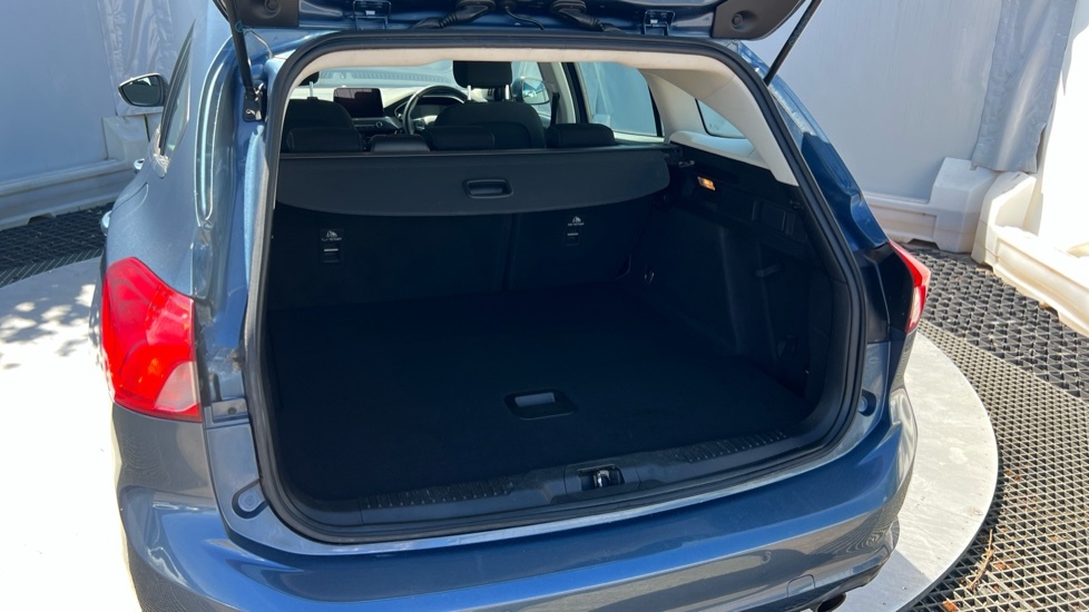 Ford Focus Titanium Blue #4