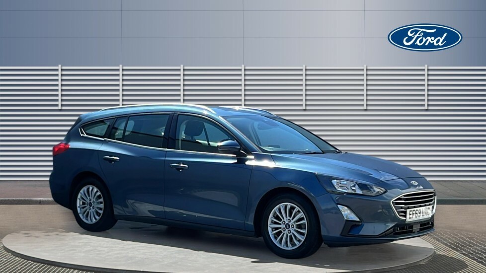 Ford Focus Titanium Blue
