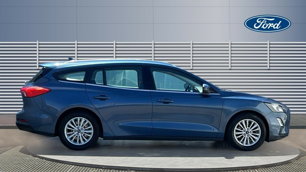 Ford Focus Titanium Blue #5