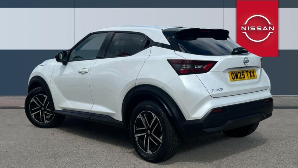 Nissan Juke N-connecta OW25TXX White #2