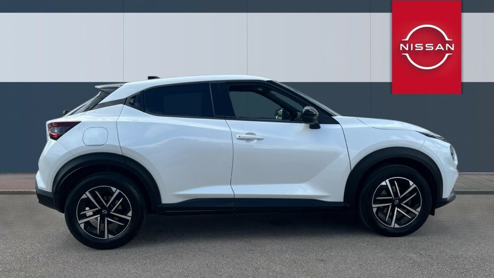 Nissan Juke N-connecta OW25TXX White #5