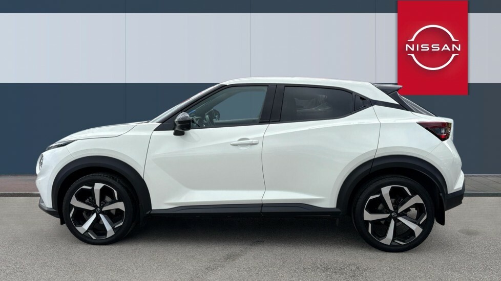 Nissan Juke Tekna White #5