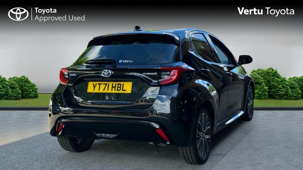 Toyota Yaris Excel Black #2
