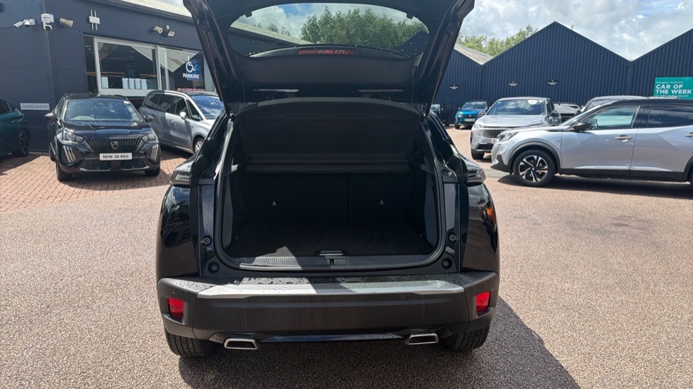 Peugeot 2008 Gt Black #4
