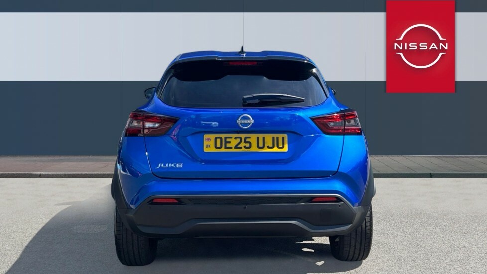 Nissan Juke Tekna Blue #6