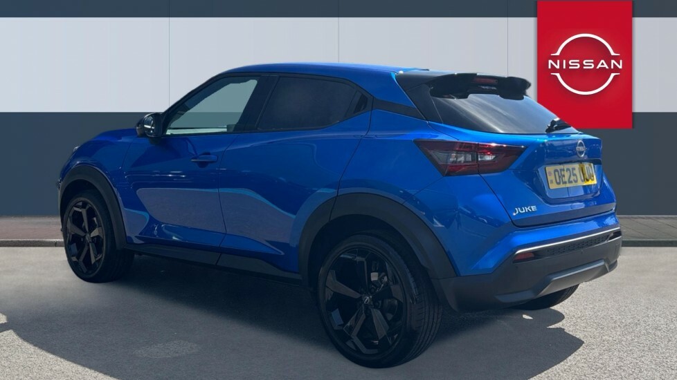 Nissan Juke Tekna Blue #2
