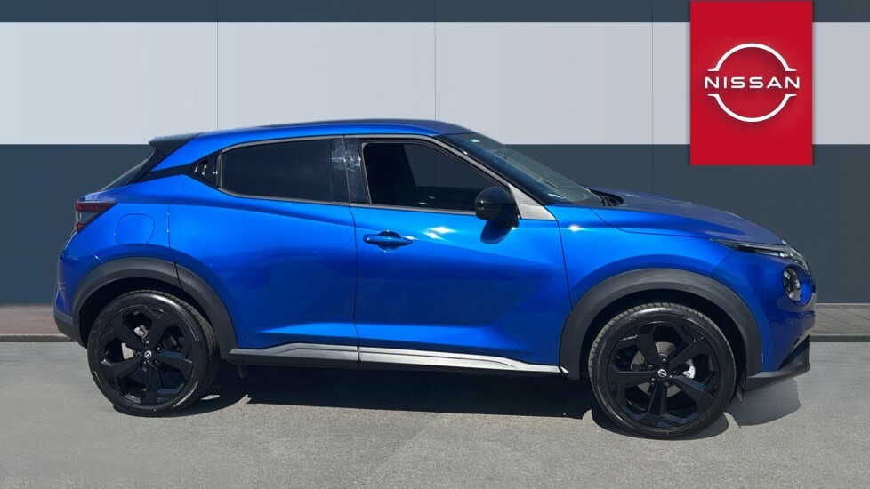 Nissan Juke Tekna Blue #5