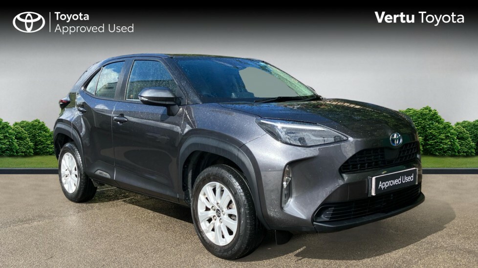 Toyota Yaris Cross Icon Grey