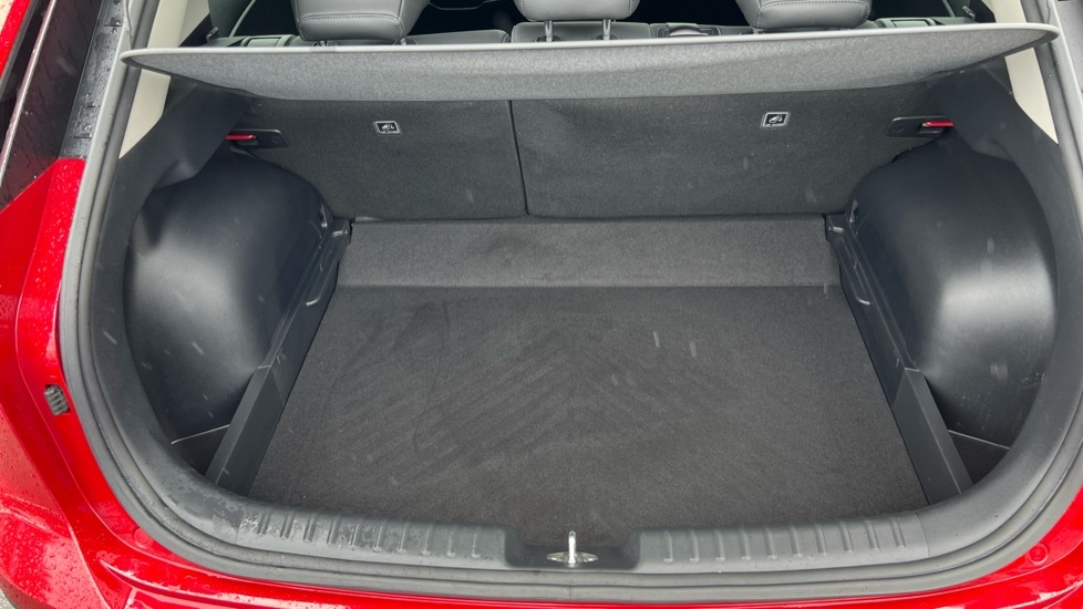 Kia Niro 3 YL73UTU Red #4