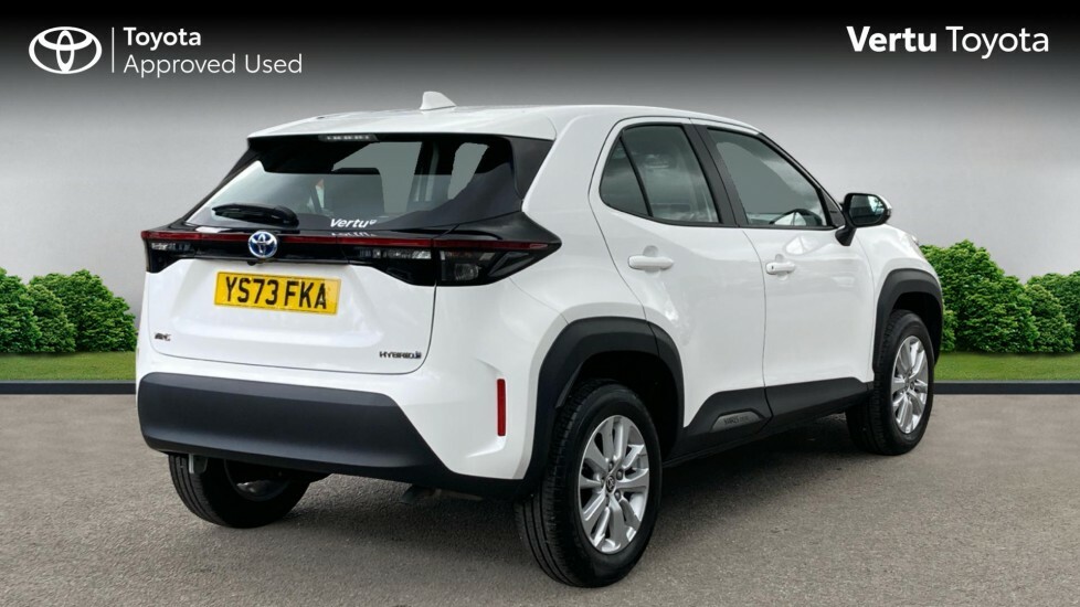 Toyota Yaris Cross Icon YS73FKA White #2