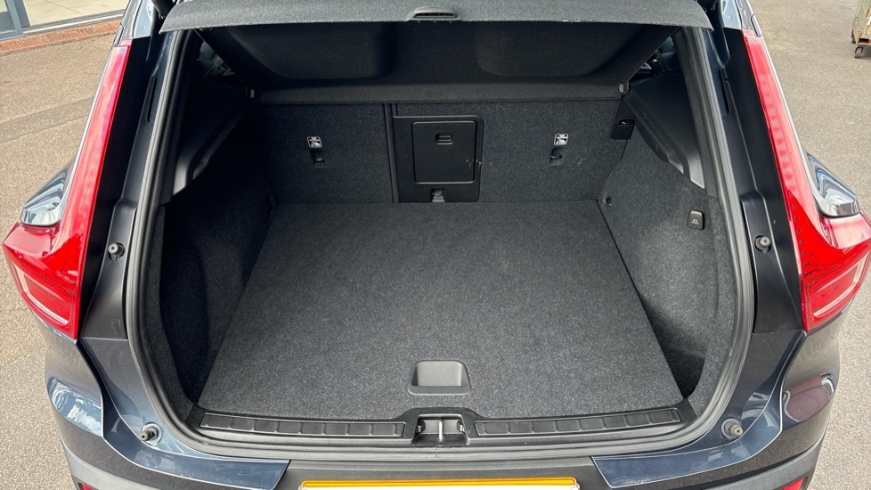 Volvo XC40 R Design YE71MZW Blue #4