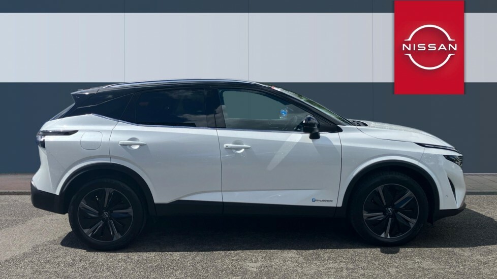 Nissan Qashqai Tekna White #5