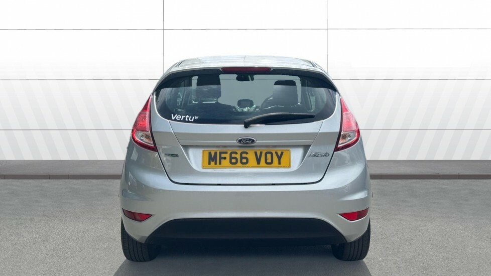 Ford Fiesta Zetec Silver #6