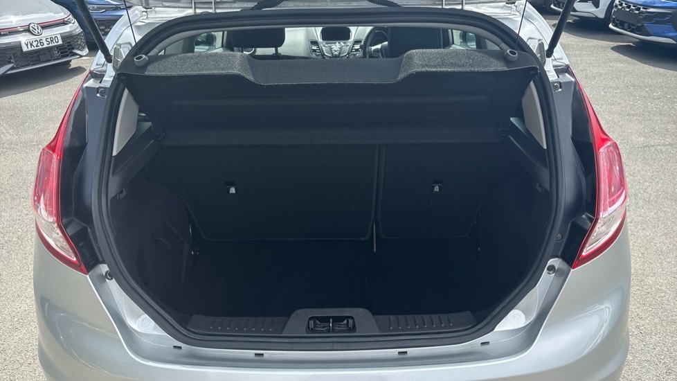 Ford Fiesta Zetec Silver #4