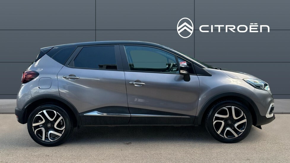 Renault Captur Iconic Black #5